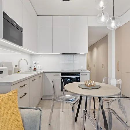 Apartment Lam Sophisticated - Ac - Balcony